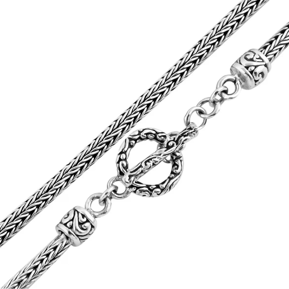 Elegant Silver Necklace